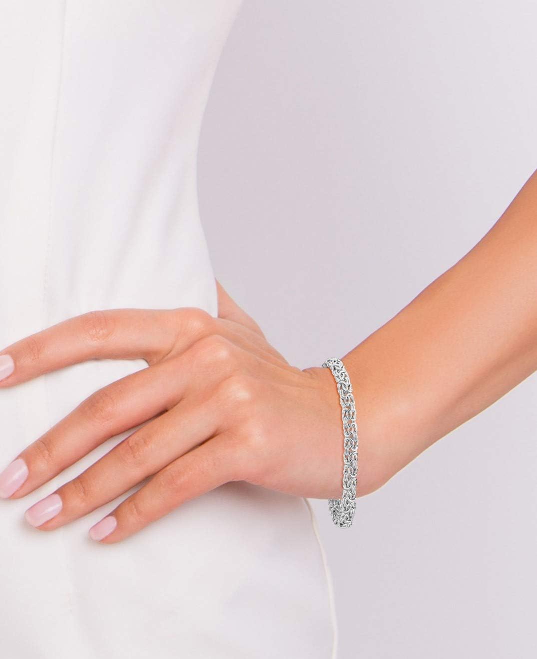 Sterling silver Byzantine chain bracelet with interlocking link design, handmade Italian craftsmanship