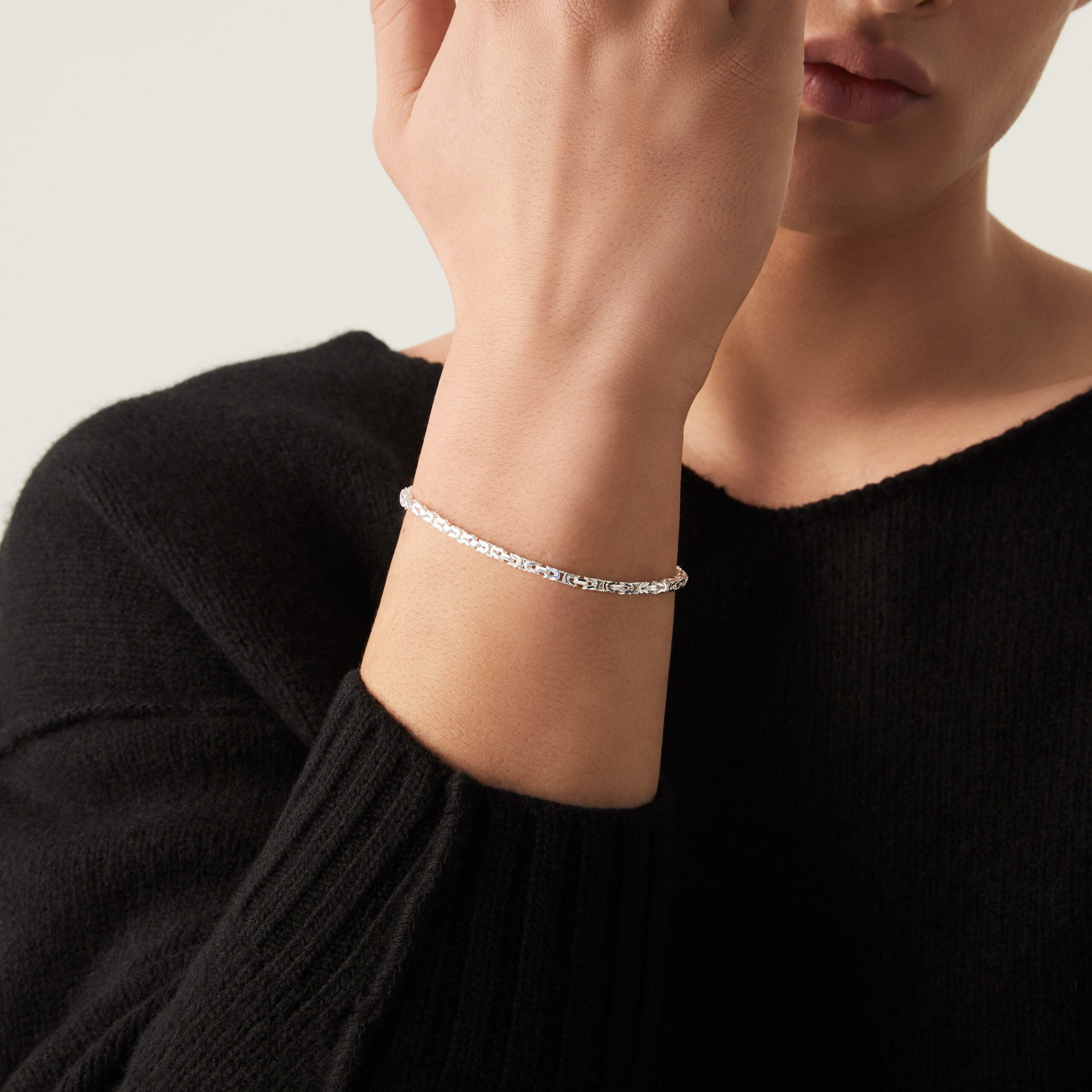 Sterling silver Byzantine chain bracelet with interlocking link design, handmade Italian craftsmanship