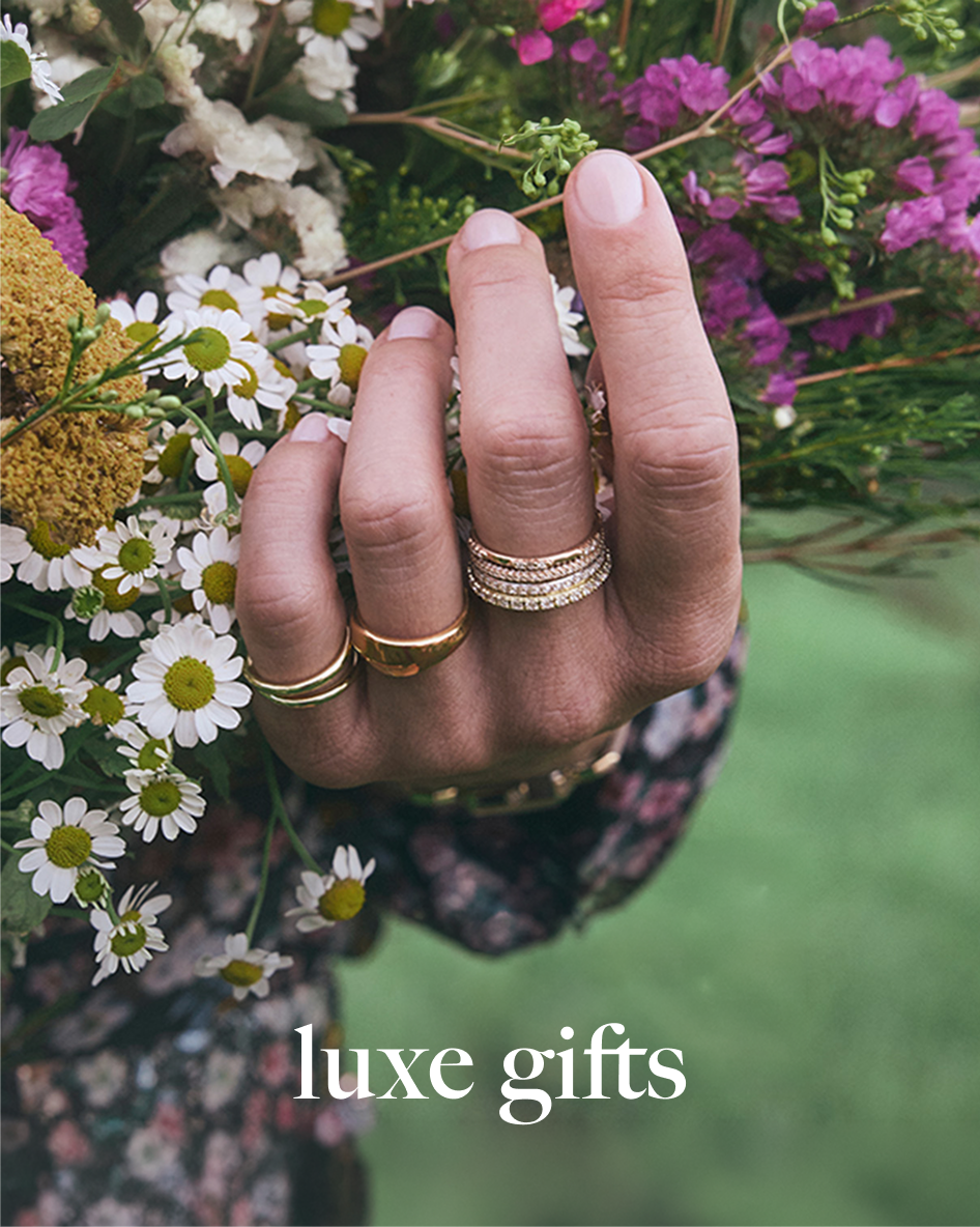 Gold-plated pearl huggie earrings with white pearl stone, modern minimalist style