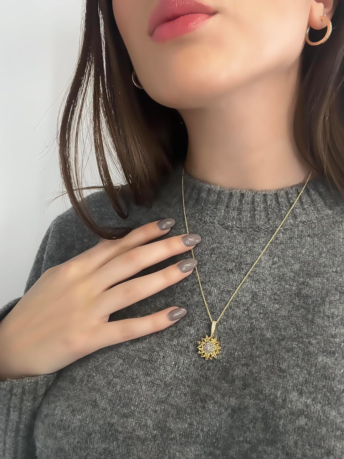 14k yellow gold sunflower pendant necklace with chocolate diamonds and citrine stones, 20-inch chain with lobster claw clasp