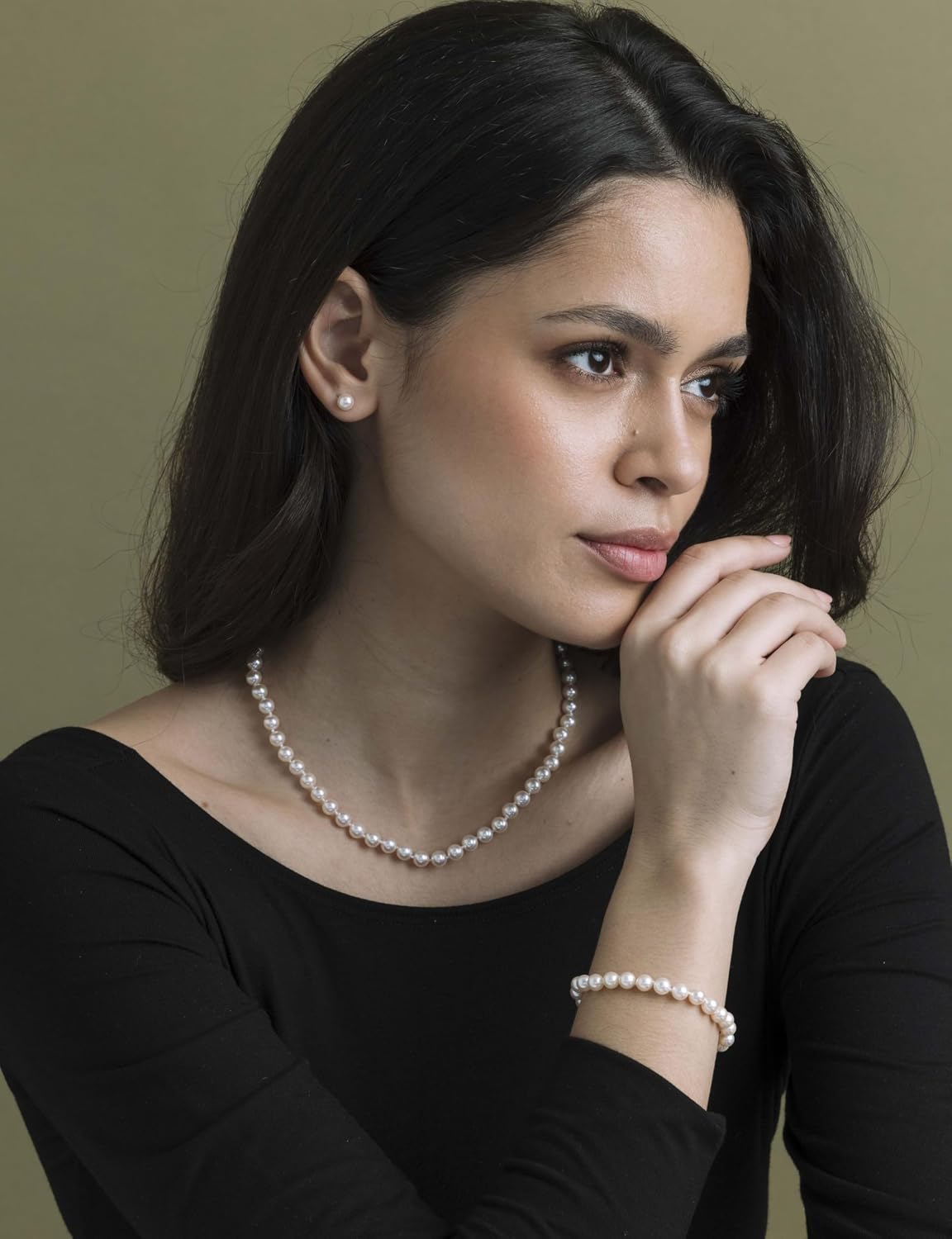 Japanese Akoya pearl pendant necklace with 14K gold chain, classic white cultured pearl on delicate gold setting